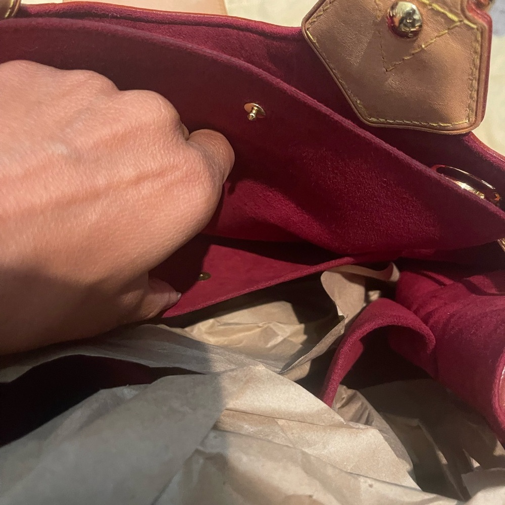 Great Condition. Worn Twice . Pristine Inside. - image 4